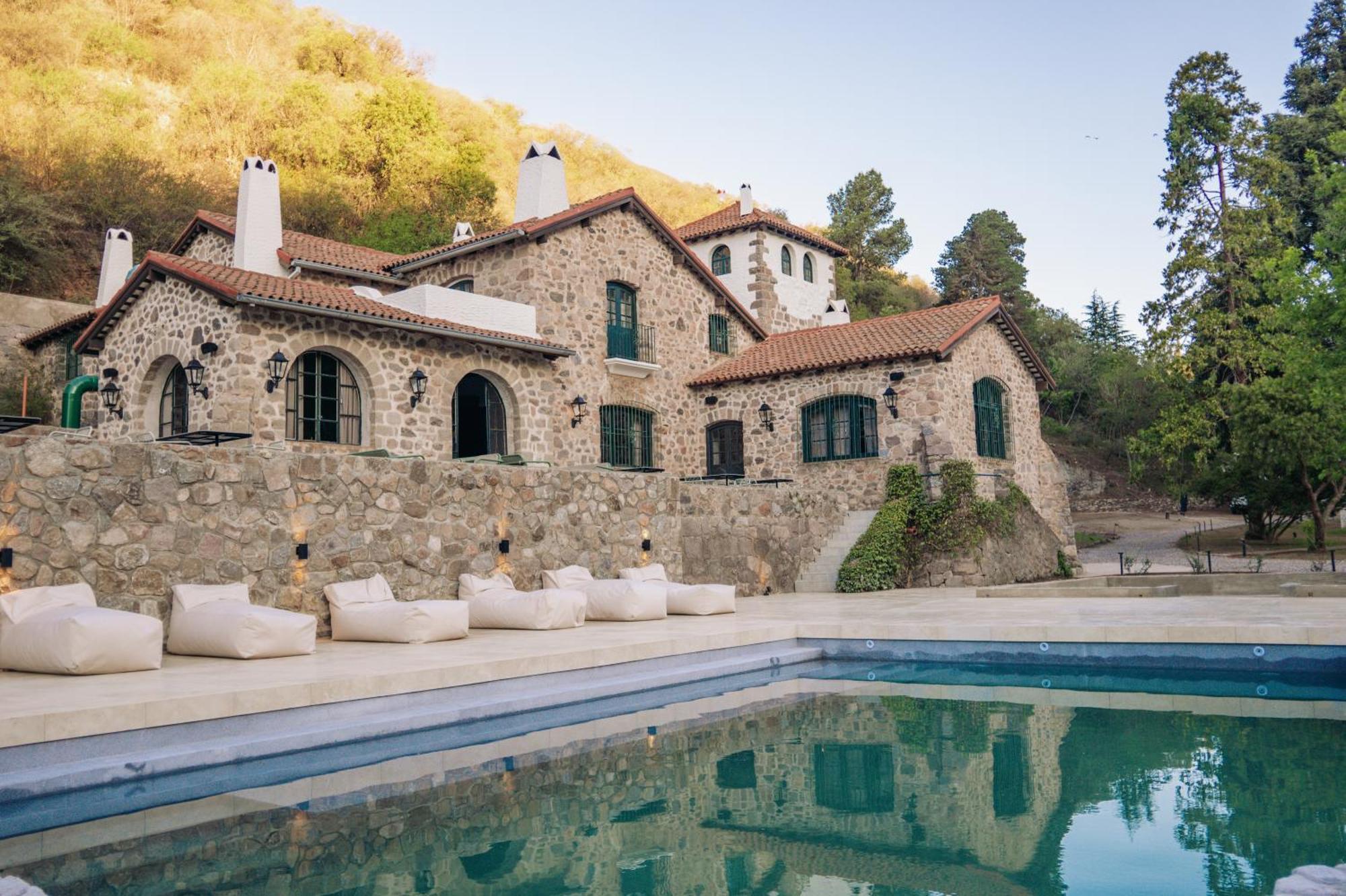 ホテル Casa Toledo ラ・クンブレ エクステリア 写真